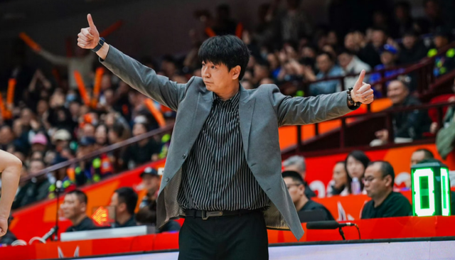 开云体育入口-CBA最新消息！琼斯加盟山东男篮，辽宁男篮寻找新外援